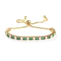 Elegante bracciale tennis in acciaio dorato con zirconi bianchi e verdi, regolabile. - Colore Oro Pietra Verde e Bianca