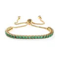 Elegante bracciale tennis dorato con chiusura scorrevole e luminose pietre di zircone verde. - Colore Oro Pietra Verde
