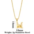 Elegante goldene Edelstahl Halskette mit funkelnden Zirkon Buchstaben Anhänger M. - Buchstabe M / Gold