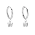 Pendientes de aro con letra W de plata y circonitas brillantes, ideales para el uso diario. - Letra W / Color acero