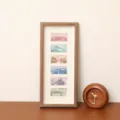 Houten fotolijst met 6 vakken met klassieke landschapsontwerpen, ideale huisdecoratie collectie. - Afgeschuinde Stijl-Natuurlke Houtkleur (Munten Niet Inbegrepen) / 13.5x35.8cm