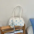 Bolso de hombro estilo coreano con lunares bolso baguette de PU casual para mujeres chic - Lunares Azules Con Colgante
