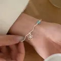 Bracelet fleur aigue-marine naturelle en argent sterling S925 style froid minimaliste détail - Bracelet Fleur Aigue-marine Naturelle / Argent 925 / Argent