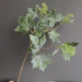 Rama de hoja de uva artificial follaje escarchado para decoracion de hogar hotel. - H53CM / Verde