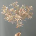 Detalle de rama de planta artificial, trébol flocado de 5 puntas con rosa para decoración. - H38CM / Naranja