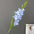 Detalle de tallo de gladiolo artificial, flor azul y morada para decoración del hogar. - H94CM / Azul Morandi