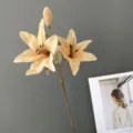 Rama de Lirio Artificial de 3 Cabezas Estilo Pintura al Óleo para Decoración Hogar - H52CM / Beige