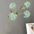 Vista detallada de rama de flor artificial de hortensia en estilo Morandi para decoracion. - Azul