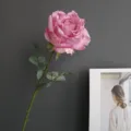 Detalle del tallo de flor de rosa rosa artificial, decoración vintage para hogar y boda. - Rosa