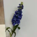 Flor de espuela artificial azul, tallo de planta falsa realista para decoración del hogar y bodas. - Azul marino