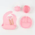 Siliconen baby eetset met verdeeld bord, kom, beker, slabbetje, lepel en vork in roze kleur. - Ronde Bord 6-Delige Set / Lichtroze