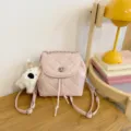 Modischer rosa gesteppter Mini-Rucksack mit Kette und süßem Hundependant für Damen. - Ohne Anhänger / Rosa