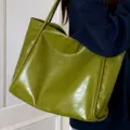 Green faux leather tote bag for women, large capacity casual shoulder bag for daily use. - Green