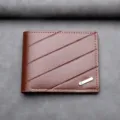 Men's brown bi-fold wallet soft leather card holder stylish business purse with metal decor - Light Coffee