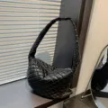 Black quilted shoulder bag, trendy casual puffer hobo bag with zipper closure for women. - Black