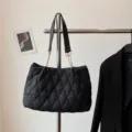 Bolso shopper acolchado negro para mujer, bolso de hombro grande con cadena, estilo de moda. - Negro