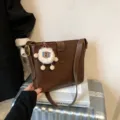 Elegante bolso cubo de cuero marrón oscuro para mujer bolso cruzado de hombro versátil diario - 25*8*22 / Marrón