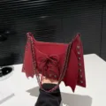 Bolso de hombro rojo estilo gótico alas de murciélago de piel PU mujer elegante nuevo - Rojo