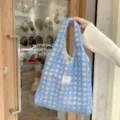 Sac cabas à carreaux bleu et jaune duveteux, grand sac bandoulière en molleton gaufré. - Plaid Bleu