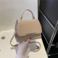 Damen PU Leder Umhängetasche Einfarbig Elegante Handtasche Mit Top Griff Für Alltag - Khaki
