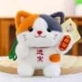 Simpatico ciondolo gatto portafortuna in peluche, morbida bambola per decorazione casa. - Gatto Tricolore