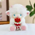Meraviglioso agnello di peluche bianco con cappuccio in pizzo e bouquet di rose rosse per bambini. - 20cm / Bouquet di Fiori Rossi