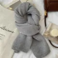 Écharpe en tricot uni gris, chaude d'hiver douce style unisexe décontracté pour étudiants. - Gris clair