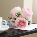 Bouquet de roses artificielles roses, 6 tiges, belle décoration de table élégante 22cm. - Rose Clair