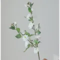 Branche de fleurs blanches artificielles pour déco de mariage, fausse fleur à longue tige. - Blanc d'Automne