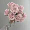 Rosa 10-Kopf künstlicher Rosenstrauß, elegante französische Blumen für Hochzeitsdeko und Requisiten. - Hellrosa Nr. 2