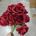 10-Kopf Künstliche Rote Rosen Blumenstrauß Seidenblumen für Hochzeit Heimdekoration Requisiten - Dunkelrot