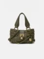 Sac à bandoulière de moto vintage élégant avec doubles serrures et clous pour femmes. - Vert