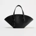 Elegant sac a main en cuir noir en forme d'eventail avec coutures pour le travail. - Noir
