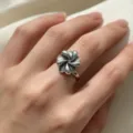 Vintage silver flower ring for women, elegant niche design aesthetic finger jewelry accessory. - Ring / Silver