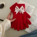 Red knitted gloves for women featuring a sweet pearl lace bow, warm winter cold-weather wear. - Rhinestone Bowknot Full Finger Style / Red