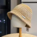 Vue détaillée du chapeau seau en tricot rayé dégradé, bonnet d'hiver en laine chaude. - Adulte 54-60 Taille Unique / Khaki Foncé