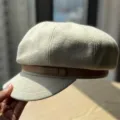 Woolen newsboy cap detail, beige retro beret with brown leather strap and metal buckle. - Adult 54-60 Adjustable / Beige