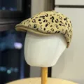 Gorra plana retro con estampado de leopardo, sombrero de ante moda casual mujer. - Adulto 54-60 Ajustable / Caqui