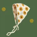 Foulard triangolare uncinetto girasole lavorato a maglia dolce fascia capelli estate - Foulard Triangolare con Margherita Bianco