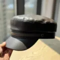 Vintage dunkelbraune PU Leder Militärmütze Damen Newsboy Cap Retro Mode Kapitänsmütze - Erwachsene Verstellbar 54-60 / Kaffeebraun