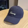 Donkerblauwe sneldrogende honkbalpet met stijlvol wit geborduurd Fairway detail. - Volwassen 54-60 Verstelbaar / Marineblauw