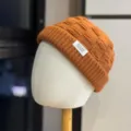 Karamel gebreide muts voor heren en dames, minimalistische effen warme winterse schedelmuts. - Volwassene 54-60 Verstelbaar / Oranje