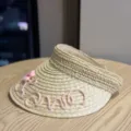 Handgewebter Stroh Sonnenblende Hut für Damen, Sommer Strandkappe mit rosaroter Blumenverzierung - Erwachsene 54-60 Einstellbar / Beige Rosa Floral