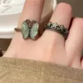 Vintage Schmetterling und Blumen Ring Set, retro verstellbare offene Ringe für Damen. - Vintage Schmetterling & Kleine Blume Ring Set