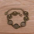Plateau de base de bracelet DIY en alliage bronze avec sertis cabochons ronds et fleurs - Style 7 - Plateau 12mm / Bronze Antique