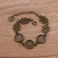 Bracelet vierge en alliage bronze ancien avec trois plateaux ronds et pendentif. - Style 9 - Plateau 12mm / Bronze Antique