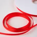 Ruban de satin rouge rouleau 0,6cm de large et 100 yards de long pour emballer cadeaux - Ruban pour cheveux / 0.6cm Largeur 100 Yards Longueur / Rouge
