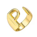 Gouden letter P ring detailweergave, verstelbare open ring, minimalistische koperen sieraden. - Goud / Letter P