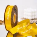 Nastro in raso giallo 2.5cm x 40m per confezioni regalo, bouquet di fiori e decorazione di torte. - Giallo Dorato