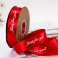 Rollo de cinta de raso roja con estampado Just for you, 2.5cm de ancho y 40m de largo. - Nueva Cinta Inglesa / Rojo Brillante